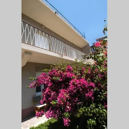 Adela Apartment In Split ספליט